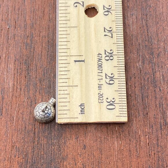 Vintage 925 Sterling Silver Igloo Eskimo Petite Pendant Bracelet Charm - Picture 4 of 4